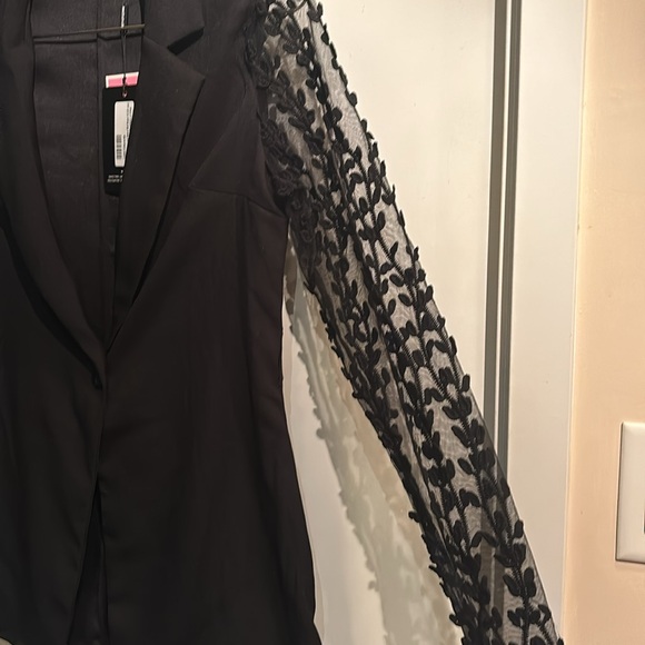 Pretty Little Thing Blazer - Picture 4 of 9